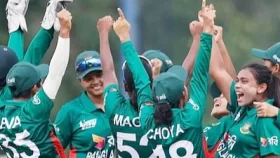সুপার ওভারে ইংলিশদের বাংলা শিক্ষা