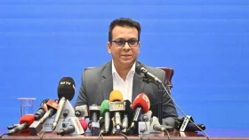 শেখ হাসিনা ভারতের নাগরিকত্ব নিয়েছেন কিনা বলতে পারি না