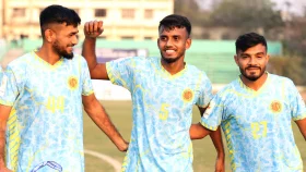 রহমতগঞ্জকে হারিয়ে দুইয়েই থাকলো আবাহনী