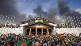 গণঅভ্যুত্থানের ঘোষণাপত্র নিয়ে চিঠিতে মতামত চাইল সরকার