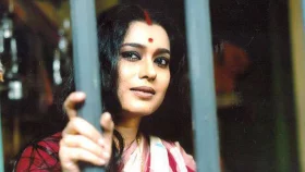 পরিচালকের বিরুদ্ধে হেনস্থার অভিযোগ অনন্যার