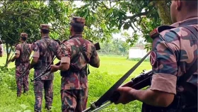 সীমান্তে সাউন্ড গ্রেনেড, টিয়ারশেল ছোড়ার অনুমোদন পেল বিজিবি