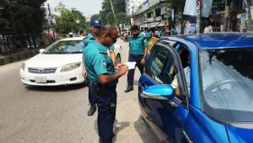 রাজধানীতে ট্রাফিক আইন লঙ্ঘনে ২০০৪ মামলা