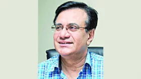 সাংবাদিক আবেদ খানের বিরুদ্ধে গ্রেপ্তারি পরোয়ানা