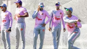 পারিশ্রমিক বিতর্কে টালমাটাল দুর্বার রাজশাহীর নতুন আশ্বাস