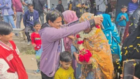 কাশিমপুর কারাগারে স্বজনদের ভিড়, মুক্তি পাচ্ছেন ১২৬ বিডিআর সদস্য
