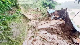 প্রতিবছর ৪ শতাংশ হারে বাড়ছে ভূমিধস