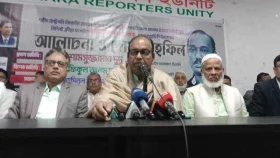 মুজিব আর শহীদ জিয়া এক জিনিস নয়: দুদু