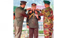 ইস্ট বেঙ্গল রেজিমেন্টের &lsquo;কর্নেল অব দ্য রেজিমেন্ট&rsquo; হলেন সেনাপ্রধান