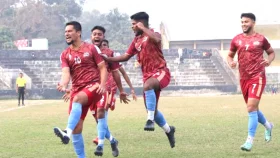 ফকিরেরপুলে পা হড়কে ডুবলো মোহামেডান