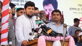 খুনিদের বিচার করে নির্বাচনের দিকে এগোতে হবে: উপদেষ্টা মাহফুজ