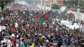 গণঅভ্যুত্থানে আহতদের চোখের চিকিৎসা দেবে সিঙ্গাপুরের ডাক্তাররা
