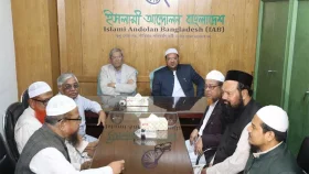 চরমোনাই পীরের সঙ্গে মির্জা ফখরুলের বৈঠক