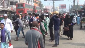 ময়মনসিংহে অটোরিকশা চালকদের ধর্মঘট, দুর্ভোগে যাত্রীরা