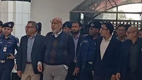 রেলপথ মন্ত্রণালয়ের হাতে কিছু নেই: উপদেষ্টা