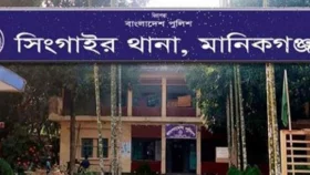 সিংগাইরে অজ্ঞান করে দুই বাড়িতে চুরি