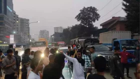 সড়ক ছেড়ে যমুনার দিকে যাচ্ছেন জুলাই অভ্যুত্থানে আহতরা