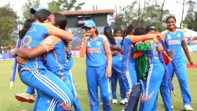 প্রোটিয়া মেয়েদের হৃদয় ভেঙে দুইয়ে দুই ভারতের