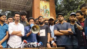 তিতুমীর শিক্ষার্থীদের রেলপথ-বিশ্বরোড অবরোধ কর্মসূচি স্থগিত