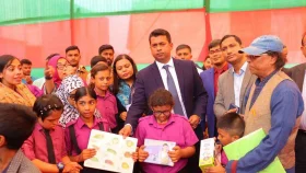 প্রতিবন্ধীদের প্রশংসায় ভাসছেন নারায়ণগঞ্জের ডিসি জাহিদুল ইসলাম&nbsp;