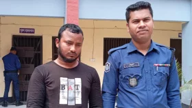 ছাত্রকে দীর্ঘদিন ধরে বলাৎকারের অভিযোগে মাদরাসা শিক্ষক গ্রেপ্তার