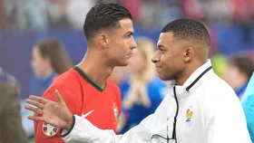 রিয়ালে থাকলে এমবাপ্পেকে 'নাম্বার নাইন পজিশনে' খেলা শেখাতেন রোনালদো