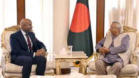 পাচার হওয়া অর্থ ফেরাতে কানাডার সহায়তা চেয়েছেন প্রধান উপদেষ্টা