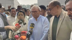 অন্তর্বর্তী সরকারের জবাবদিহিতা থাকলে গ্যাসের দাম বাড়াতো না