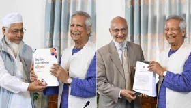 প্রধান উপদেষ্টার কাছে দুই সংস্কার কমিশনের প্রতিবেদন জমা
