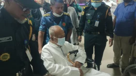 কারাবন্দি সাবেক মন্ত্রী ইঞ্জিনিয়ার মোশাররফ চমেক হাসপাতালে ভর্তি