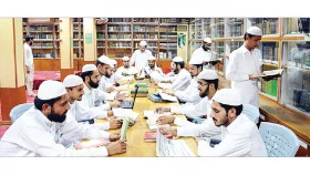 আলোকিত জীবন গড়তে গ্রন্থাগারের ভূমিকা