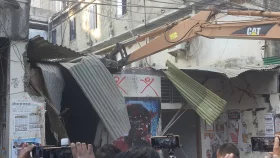 গুঁড়িয়ে দেওয়া হলো টাঙ্গাইল জেলা আ. লীগের কার্যালয়