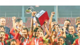 একুশে পদকেও নিভছে না আগুন
