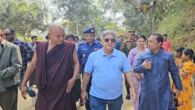 বিপথগামীদের স্বাভাবিক জীবনে ফিরে আসার আহ্বান উপদেষ্টা সাখাওয়াতের