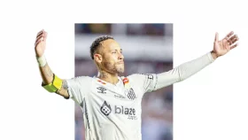 &lsquo;অভিষেকে&rsquo;ই ম্যাচসেরা