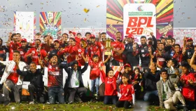 দলের সবাইকে আইফোন ১৬ উপহার ফরচুন বরিশালের