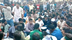 গাজীপুরে ছাত্র-জনতার বিক্ষোভ সমাবেশে হাসনাত-সারজিস
