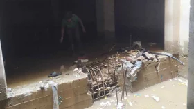 ৩২ নম্বরের সেই নির্মাণাধীন ভবন থেকে সরানো হলো পানি