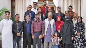 প্রধান উপদেষ্টার সঙ্গে জুলাই শহিদ পরিবারের সাক্ষাৎ