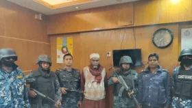 অপারেশন &lsquo;ডেভিল হান্ট&rsquo; নোয়াখালীতে চেয়ারম্যানসহ আটক ৭