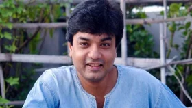 আগুনের জন্মদিনে ‘এক গ্লাস নীরবতা ’