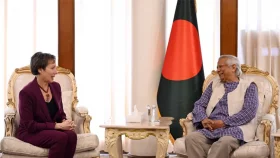 ‘মার্কিন সহায়তা বন্ধ করার সময় এখন নয়’ চার্জ দ্য অ্যাফেয়ার্সকে ড. ইউনূস