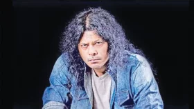 তারুণ্যের উৎসবে জেমস