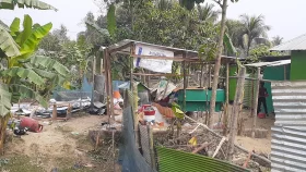 কুমিল্লায় জায়গা দাবি করে বসতঘর ভাঙচুরের অভিযোগ&nbsp;