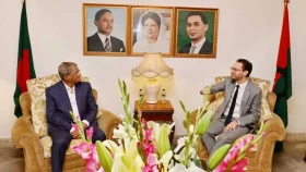 যুক্তরাজ্যের ভারপ্রাপ্ত হাইকমিশনারের সঙ্গে মির্জা ফখরুলের বৈঠক