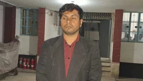 ছাত্রীকে শ্লীলতাহানির অভিযোগে শিক্ষক আটক