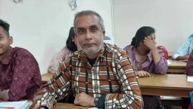 জবিতে ভর্তি পরীক্ষা দিলেন চল্লিশোর্ধ তপু