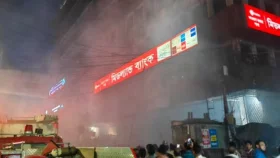 কারওয়ান বাজারে ইটিভি ভবনে আগুন