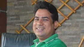 বইমেলায় সাড়া জাগিয়েছে &lsquo;মেরুকরণের রাজনীতি: শাহবাগ-শাপলা বিতর্ক&rsquo;