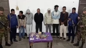 যৌথ বাহিনীর অভিযানে গাইবান্ধায় কাউন্সিলরসহ আটক ৮